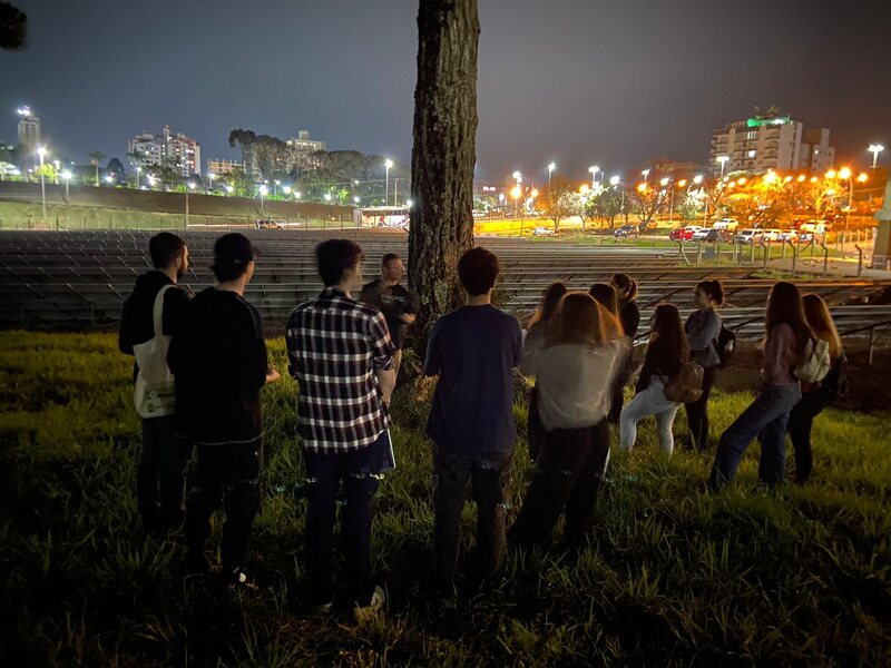https://www.auonline.com.br/upload/noticias/2024/12/md_919a18fb10c327f08d307b51109716ee.jpg