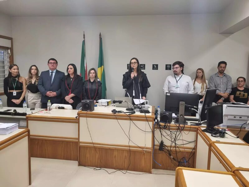 https://www.auonline.com.br/upload/noticias/2025/02/md_9d342a18277bf10bf77f795a1ffa13ba.jpg