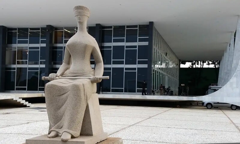 Maioria do STF mantém Moraes, Dino e Zanin em julgamento de Bolsonaro