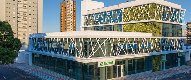 Assembleia 2025 da Sicredi UniEstados reforça protagonismo dos associados e avanço digital da cooperativa
