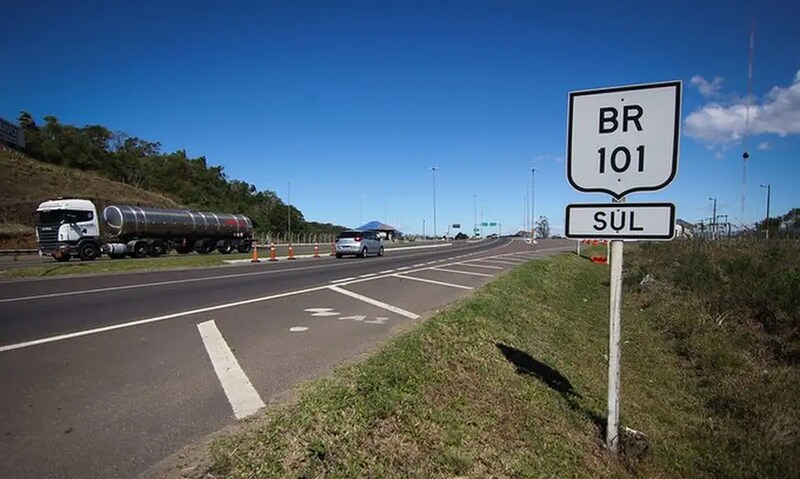 https://www.auonline.com.br/upload/noticias/2025/03/md_5930c4cd7824c69745e491c58ec3291c.jpg