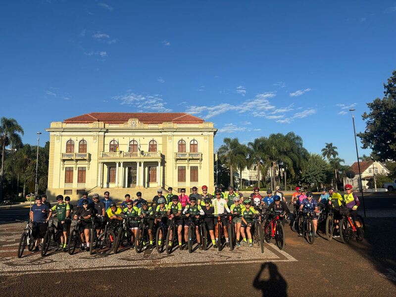 Pedal da Pitaya reúne cerca de 50 ciclistas em Erechim