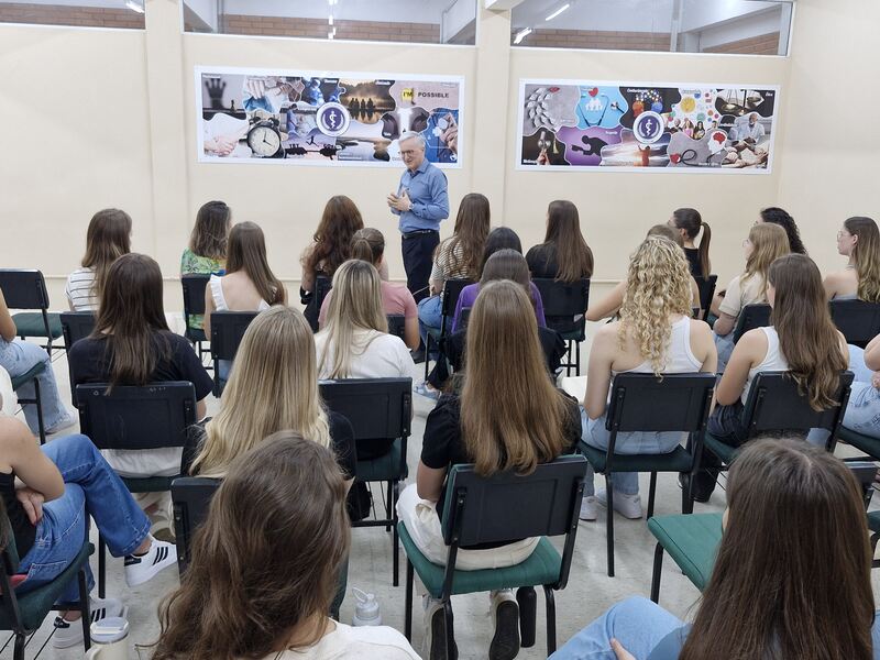 https://www.auonline.com.br/upload/noticias/2025/03/md_8f61b80ce303d8fb4b81c91581bf0012.jpg