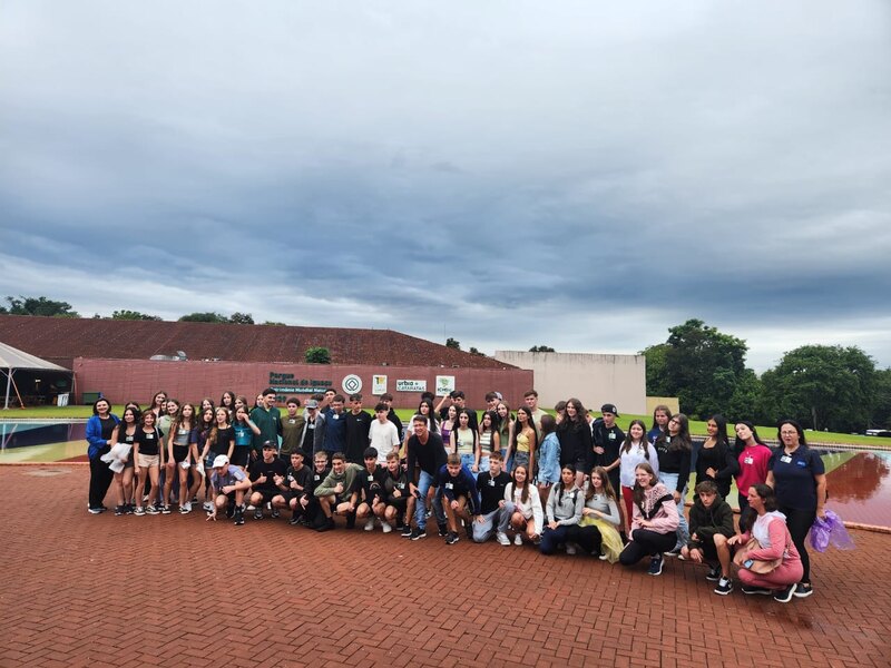 Viagem de estudos a Foz do Iguaçu proporciona vivências inesquecíveis a alunos do Ensino Médio