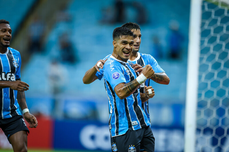https://www.auonline.com.br/upload/noticias/2025/04/md_22c37c1c82847c5d32f8a5c5316b1df8.jpg