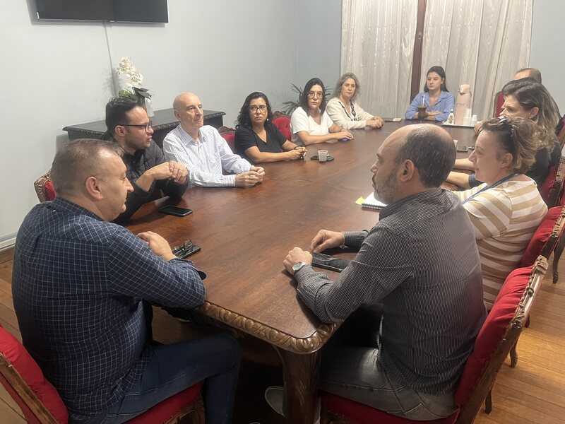 https://www.auonline.com.br/upload/noticias/2025/04/md_36b668910f7589d9c21f5fe95512bdac.jpg