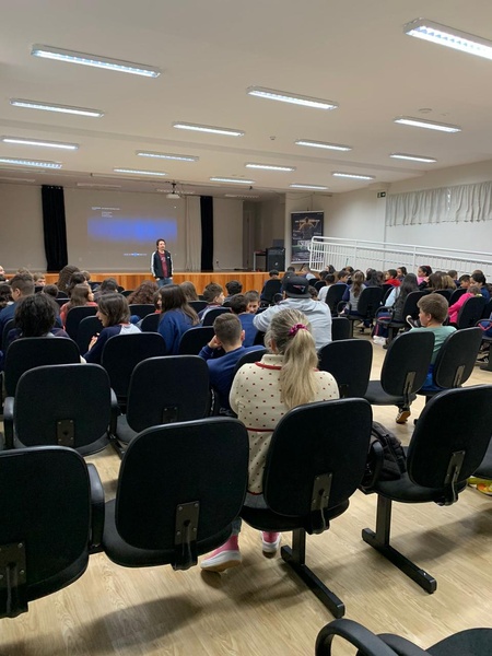 Projeto “Sonho e Glória – Os 100 anos do Ypiranga” encerra exibições em escolas da rede pública de Erechim