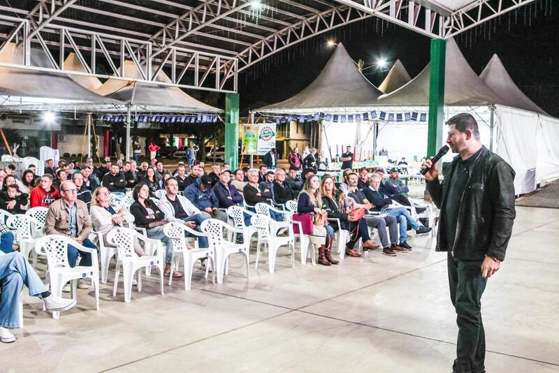 https://www.auonline.com.br/upload/noticias/2025/04/md_4c1ba4d2bc8f59dd0d91837d3831fdd4.jpg