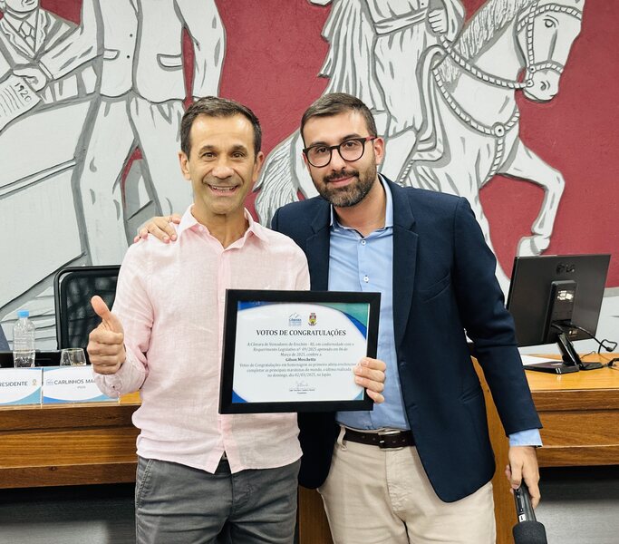 Atleta Erechinense completa maratonas globais e é homenageado no Legislativo por Fifo Parenti