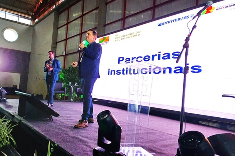 Emater/RS-Ascar marca presença no 43º Congresso de Municípios do RS