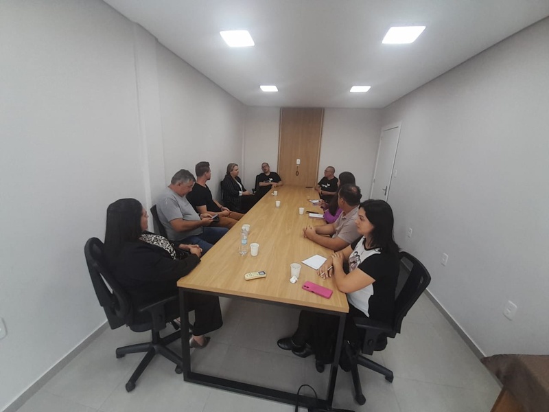 https://www.auonline.com.br/upload/noticias/2025/05/md_2281025a3492d20d60338f8ca8da7e23.jpg