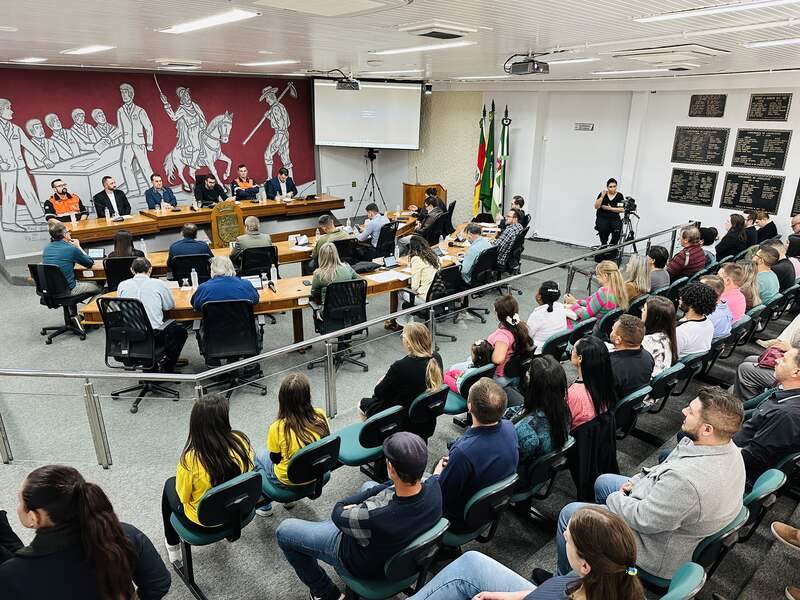 https://www.auonline.com.br/upload/noticias/2025/05/md_416d334dbefa7e879da430e1d202ed51.jpg