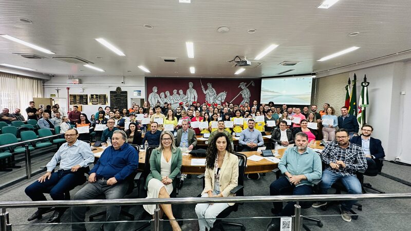 https://www.auonline.com.br/upload/noticias/2025/05/md_89f4512d4646af0b2955716da1b7483f.jpg
