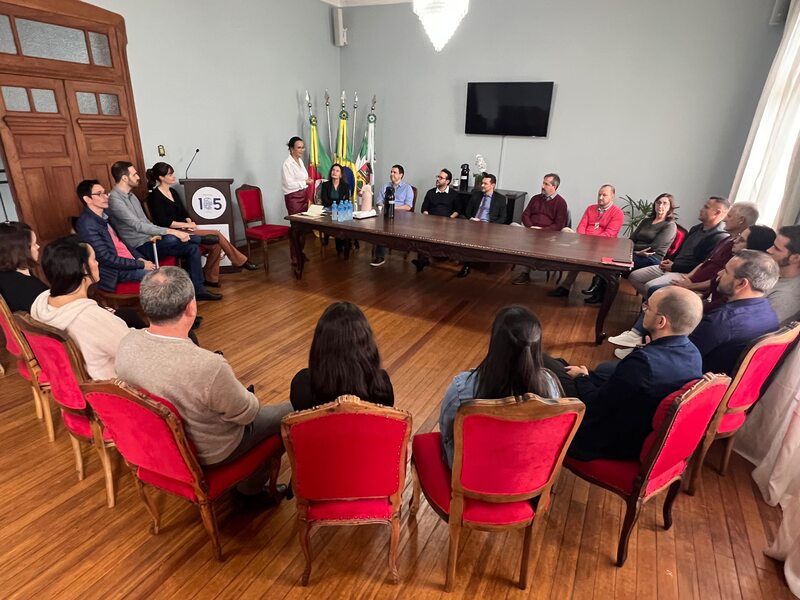 https://www.auonline.com.br/upload/noticias/2025/05/md_c814937adc244c900cfbf552a6633f6e.jpg