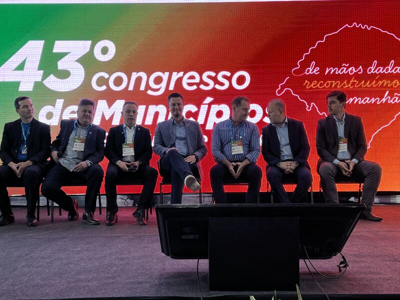 https://www.auonline.com.br/upload/noticias/2025/05/md_d037632ebfe7d50bebb2d1d0795a641f.jpg