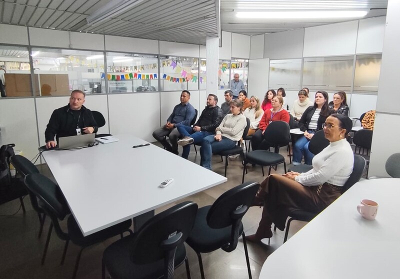 https://www.auonline.com.br/upload/noticias/2025/06/md_01dab4626b3bd9269d99951adffad0bd.jpg