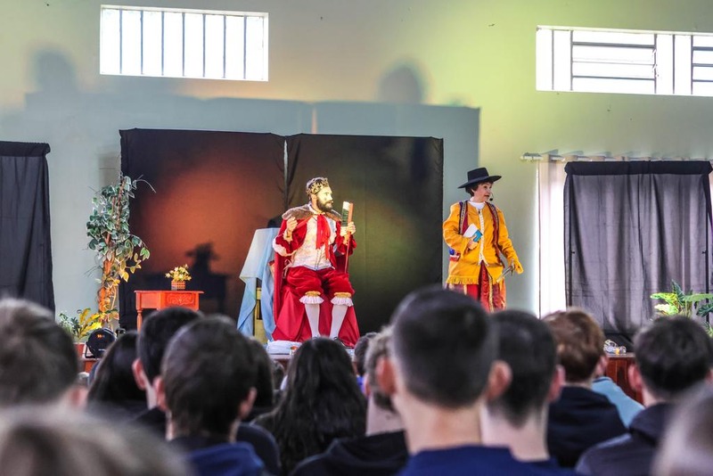 Teatro marca início da Semana do Meio Ambiente em Severiano de Almeida