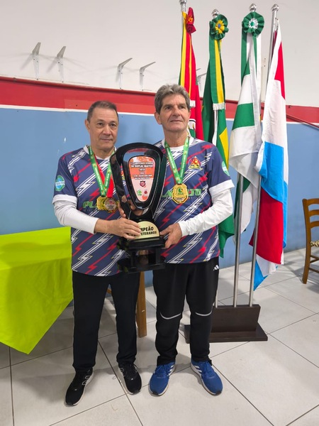 Campeonato Estadual de Duplas Master 2025 reúne 32 duplas no Clube 14 de Julho em Erechim