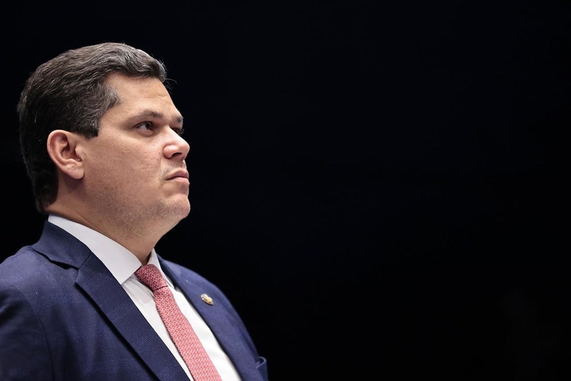 https://www.auonline.com.br/upload/noticias/2025/06/md_9c4303ca78e8d9f0a87ad258ee249372.jpg