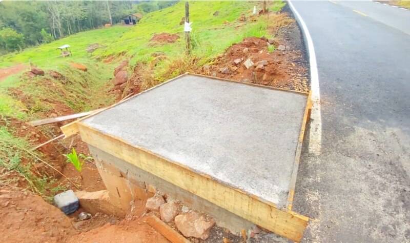 Obra de pavimentação entre Aratiba e comunidade de Pio X apresenta problemas e empresa é acionada para correções