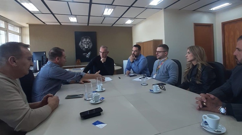https://www.auonline.com.br/upload/noticias/2025/06/md_c71f5fcba7fcea7210de4987523214f8.jpg