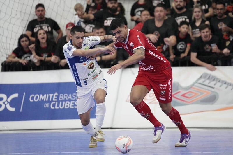 Atlântico perde para o Pato fora de casa, mas segue no Top 3 da LNF