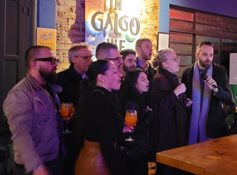 Centro de Línguas da URI promove noite de integração e prática linguística com o evento Chat’n Cheers