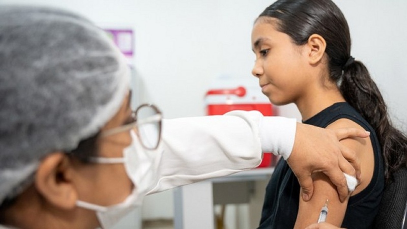 Vacinação contra HPV é estendida até o final de 2025 para adolescentes de 15 a 19 anos no RS 