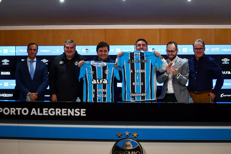 Grêmio assume gestão da Arena em ato simbólico de retomada e união com a torcida