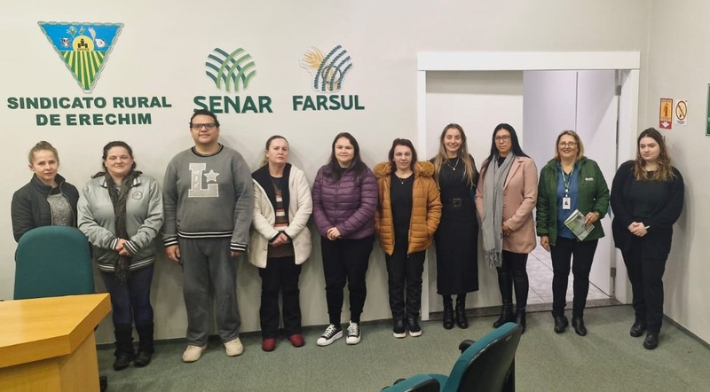 Educação de Erechim promove capacitação para cozinheiros e motoristas escolares