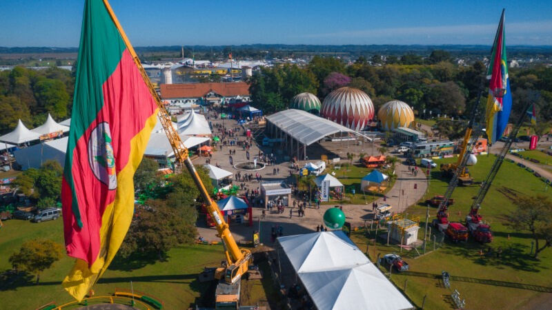 BRDE anuncia R$ 500 milhões em crédito para projetos sustentáveis na Expointer