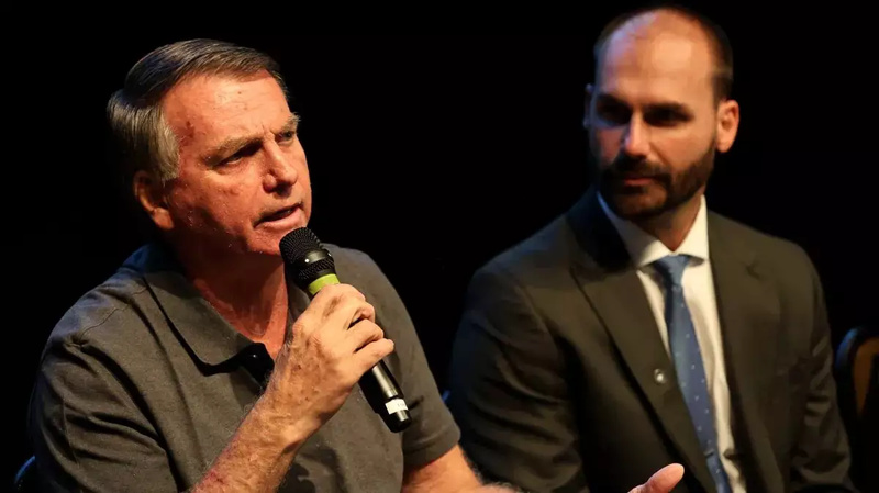 PF indicia Bolsonaro e Eduardo por articulação de sanções com os EUA