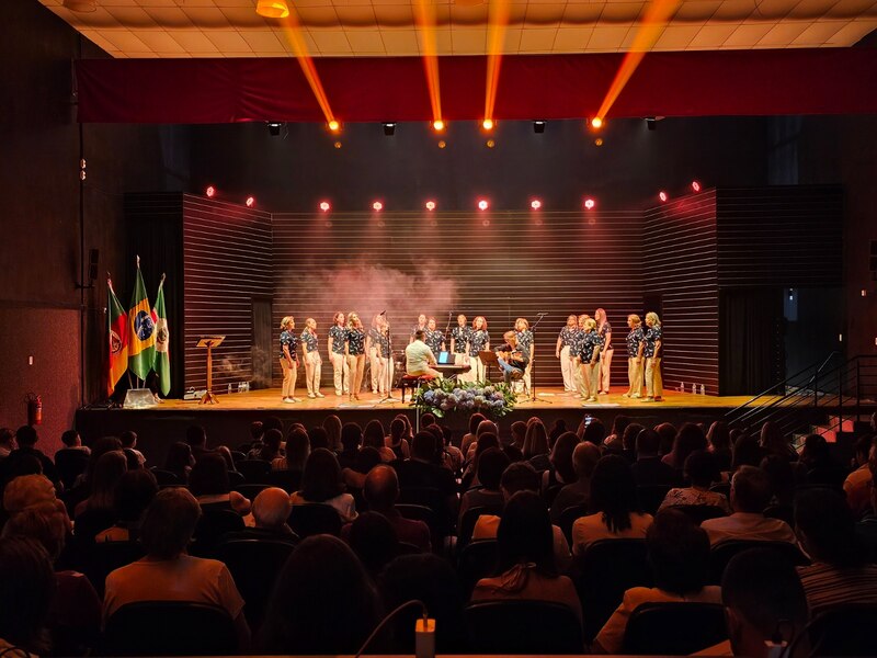 https://www.auonline.com.br/upload/noticias/2025/08/md_43f6b512797a46418277fd33e5385357.jpg