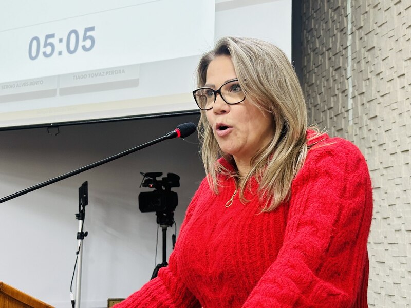 Vereadora propõe uso de canais oficiais para divulgar campanhas de apoio a pessoas com doenças raras