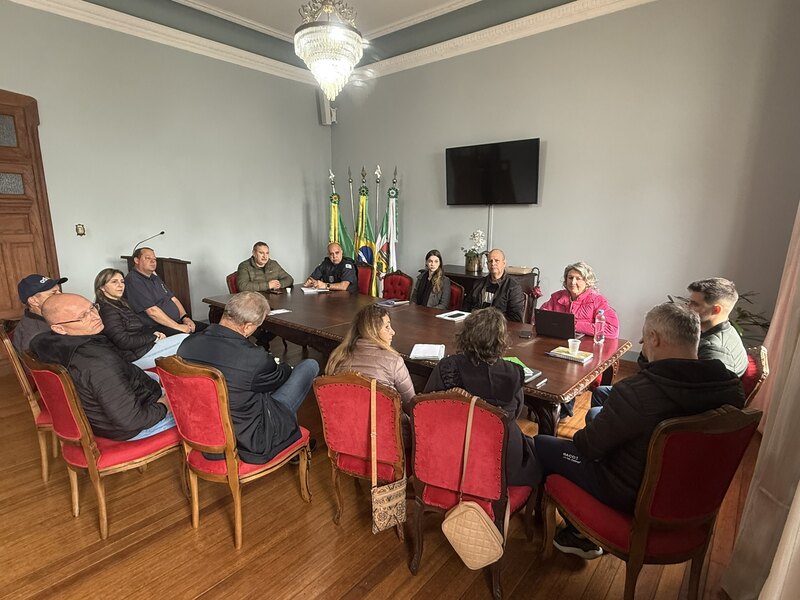 https://www.auonline.com.br/upload/noticias/2025/08/md_8892517f070935147198d87357ce62c8.jpg
