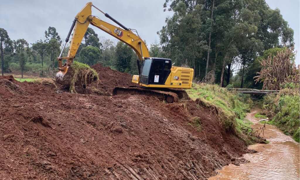 Limpeza da Sanga do Engenho reforça prevenção contra alagamentos em Entre Rios do Sul