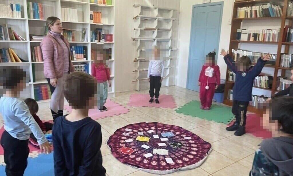 Yoga e Meditação reforçam aprendizado e bem-estar na Escola Benjamin Constant