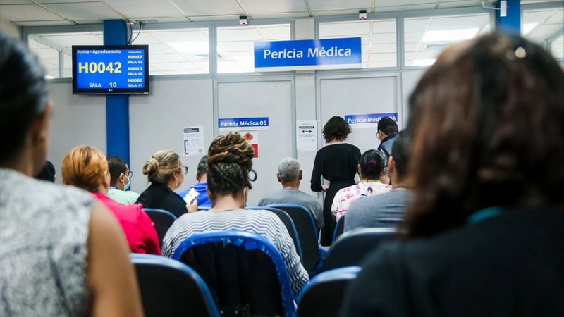Câmara aprova MP que cria programa para acelerar análise de benefícios do INSS