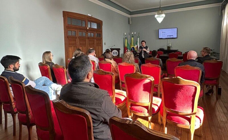 https://www.auonline.com.br/upload/noticias/2025/09/md_278d932b56f11d391e976dfc81eeacad.jpg