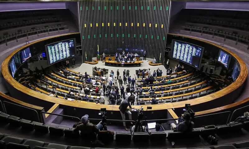 https://www.auonline.com.br/upload/noticias/2025/09/md_7c2b0754860f0186512ad2924d7277dc.jpg
