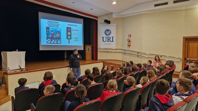 Campanha nacional de trânsito chega na Escola Básica da URI 