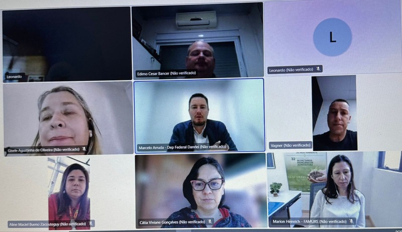 Reunião discute revisão da norma sobre criadores de aves exóticas no RS