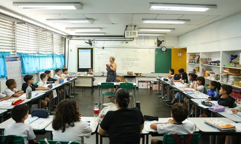 Carteira Nacional do Docente começará a ser emitida em outubro
