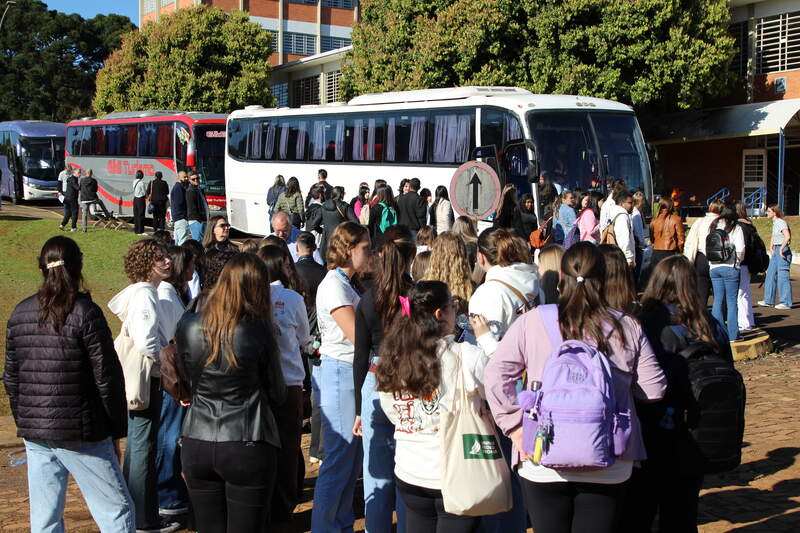 Universo URI 2025 reúne mais de 2 mil estudantes em dia de imersão acadêmica em Erechim