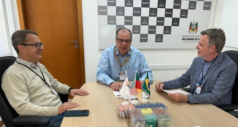 https://www.auonline.com.br/upload/noticias/2025/09/md_f9507336bd552cdde683b12a0ab678db.jpg