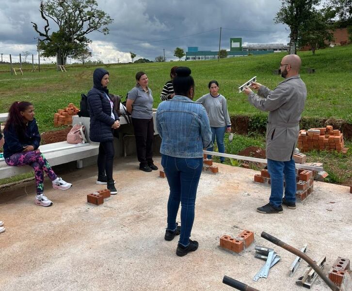 Mulheres de Erechim constroem novas oportunidades com curso de capacitação em construção civil