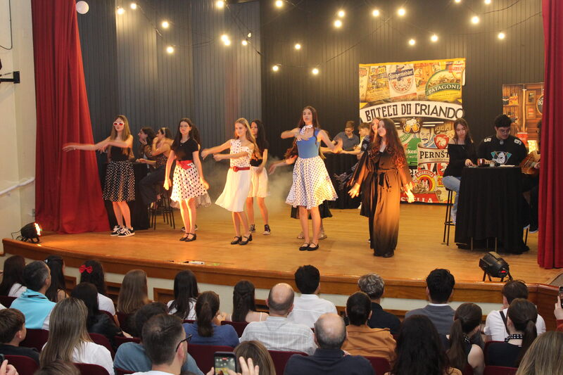 Criando 2025 emociona público com mostra de talentos e homenagem à literatura e à música