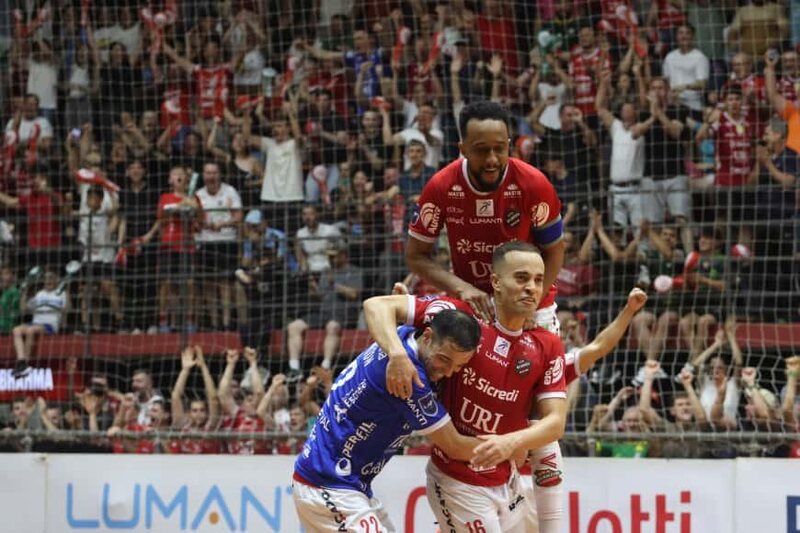 Atlântico vira e vence primeiro jogo da final da Copa do Brasil
