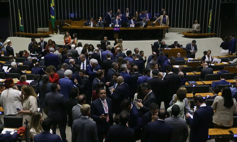 https://www.auonline.com.br/upload/noticias/2025/10/md_52da9d59c7d8dc76d061844555154101.jpg