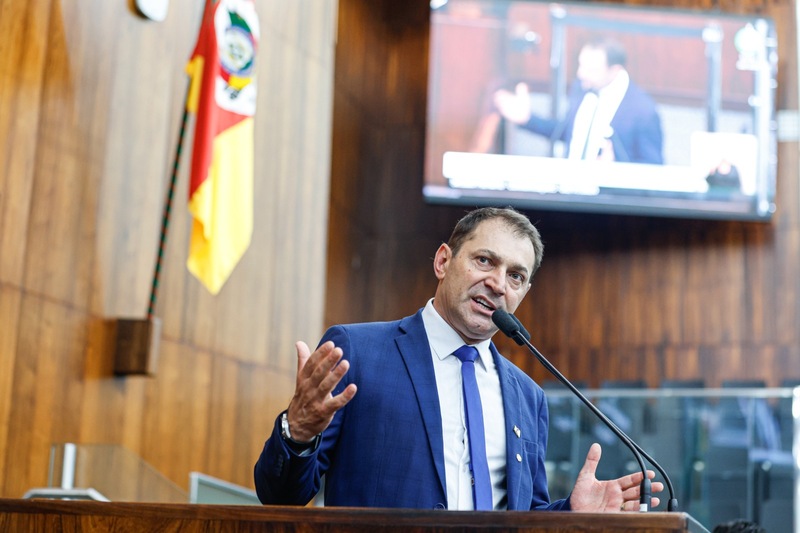 Paparico Bacchi alerta para riscos do novo decreto da Educação às APAEs